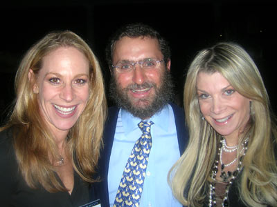 Planet Jill Jewelry on Shmuelly And Dr  Robi At The Discovery Premier Party For Planet Earth
